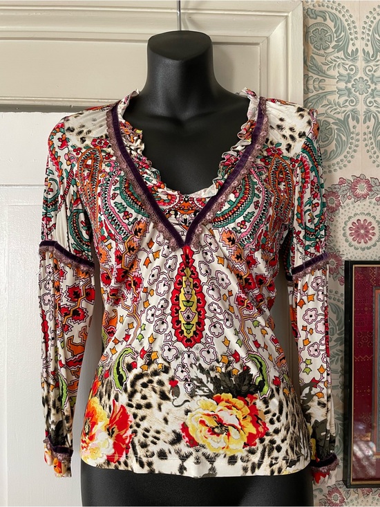 Just Cavalli Tops - JUST CAVELLI Y2K Bold Floral Paisley Animal Print Long Sleeve Top